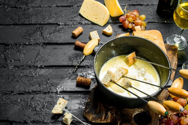 Quelle est la méthode optimale pour préparer une fondue bourguignonne dans un chalet de montagne?